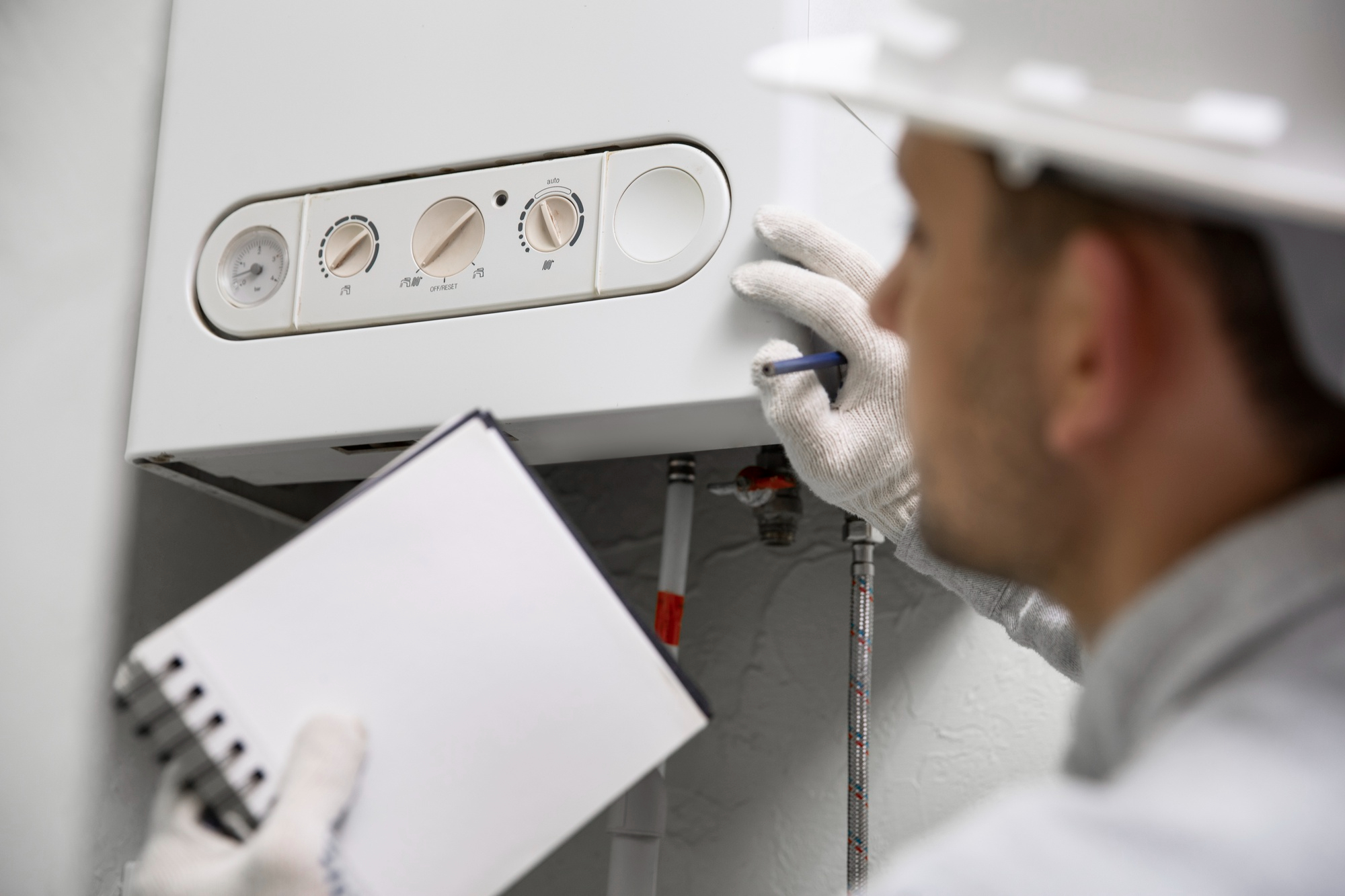 Dépannage entretien chauffage et climatisation - Entretien périodique des appareils<br />

